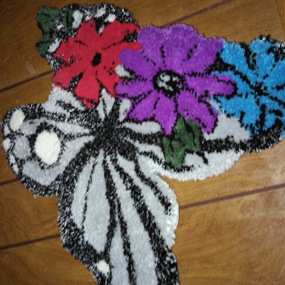 Emoji Heart Eyes Plush Acrylic Fiiber Art - Picture 7 of 8